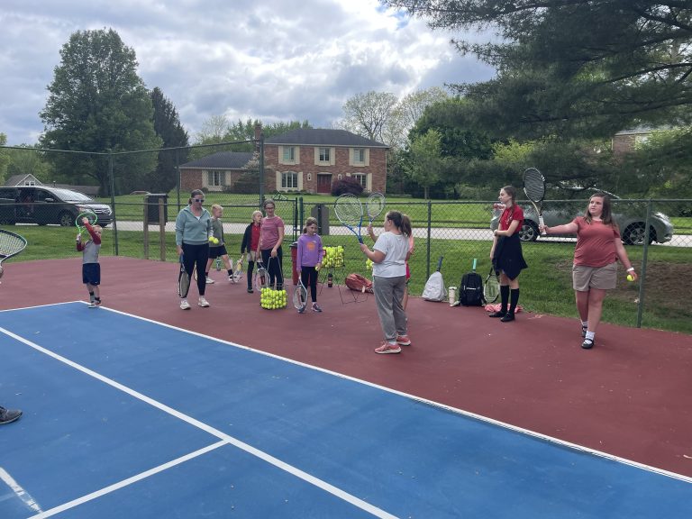 Extras Insider Tennis Edition – by Clara Vasey